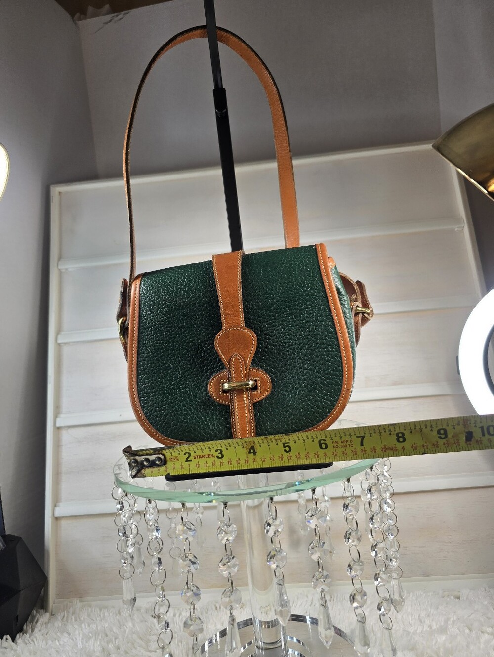 Vintage Dooney & Bourke Green and Tan All weather Leather Crossbody - Picture 4 of 16